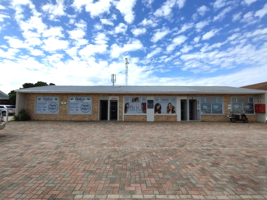 Commercial Property for Sale in Wavecrest Eastern Cape